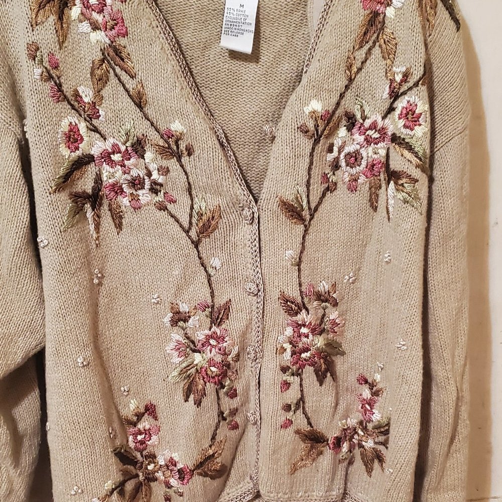beautiful lise j. button up sweater size medium